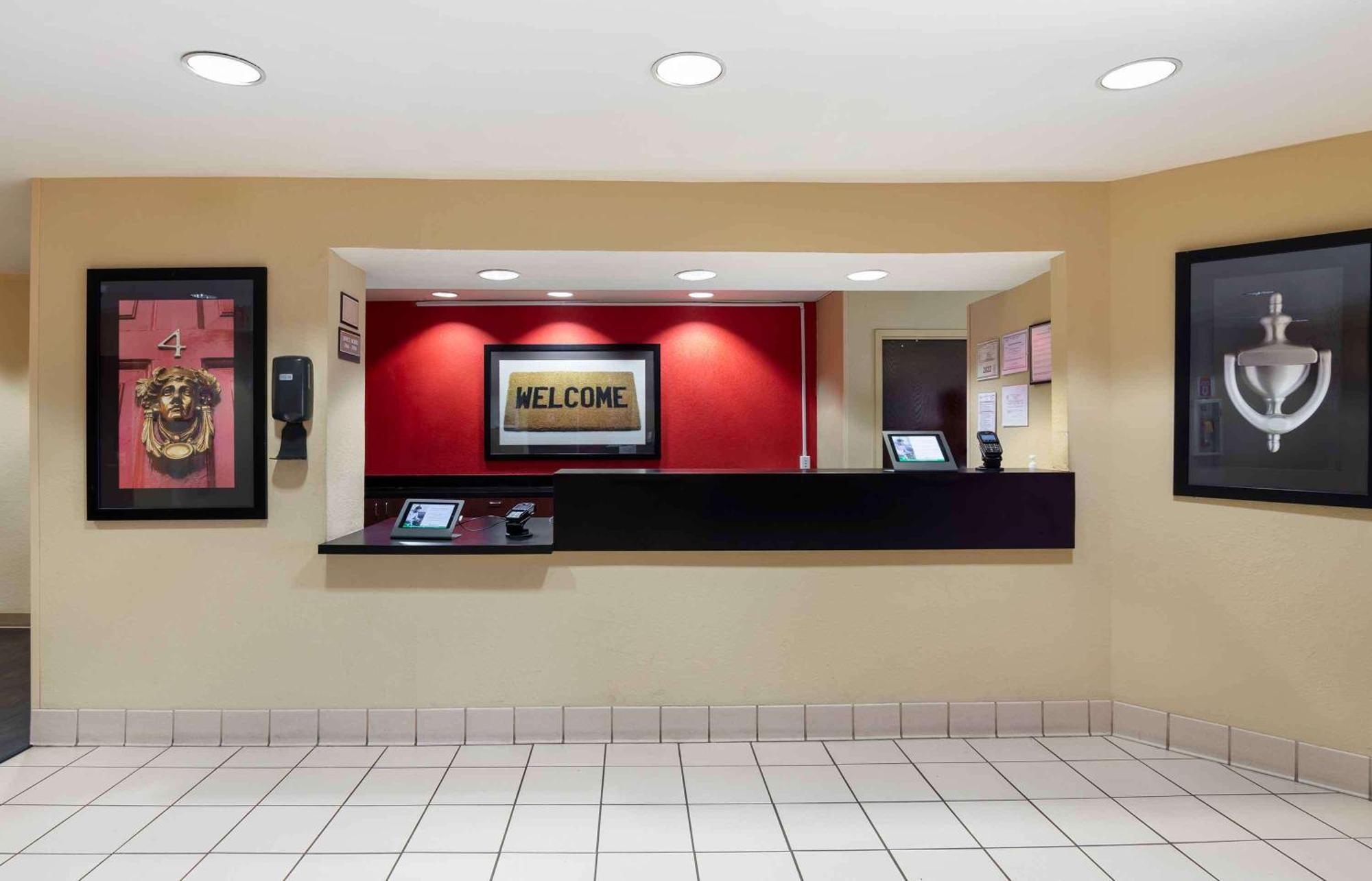 Suburban Studios Columbus Bradley Park Eksteriør bilde