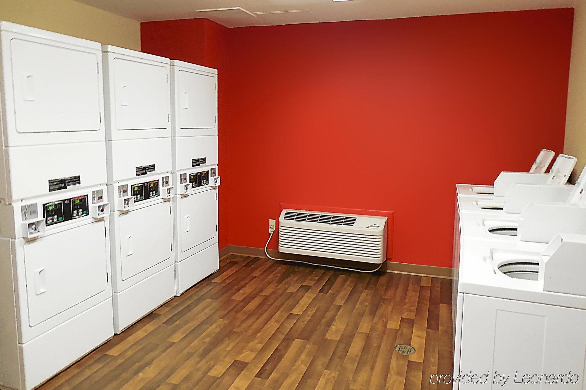Suburban Studios Columbus Bradley Park Eksteriør bilde