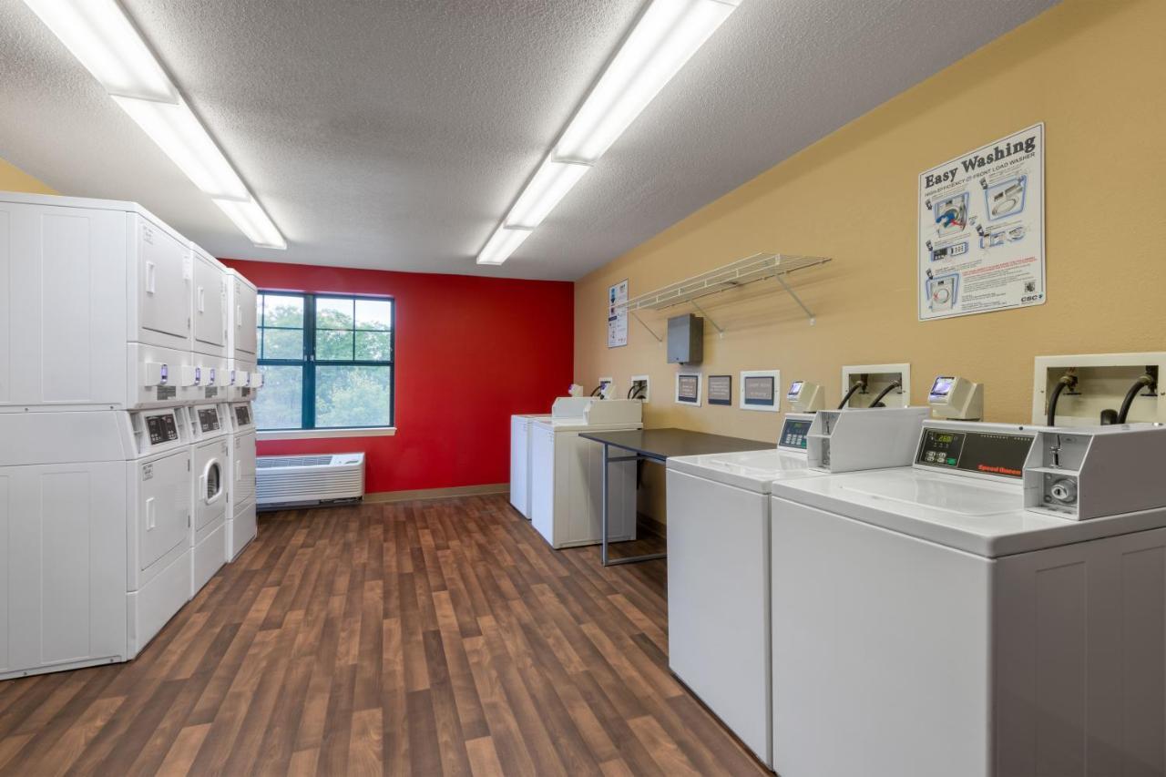 Suburban Studios Columbus Bradley Park Eksteriør bilde